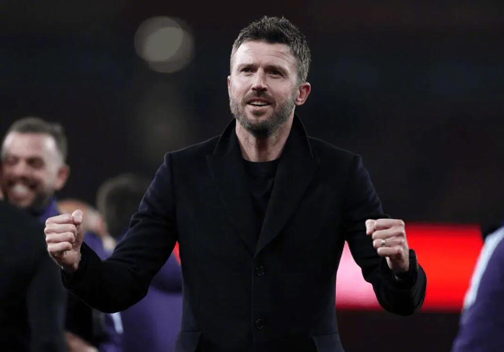 曼联2比0热刺 这场胜利宣告着曼联终结了对热刺的连续八场不胜，而之前战胜阿森纳，