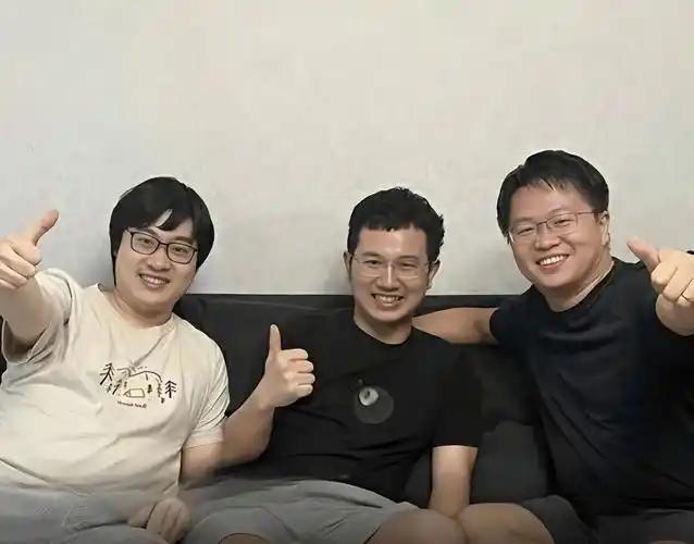 美国巨头收购中国AI黑马，官方出手紧急叫停，核心技术必须死守..
 
三位三十出