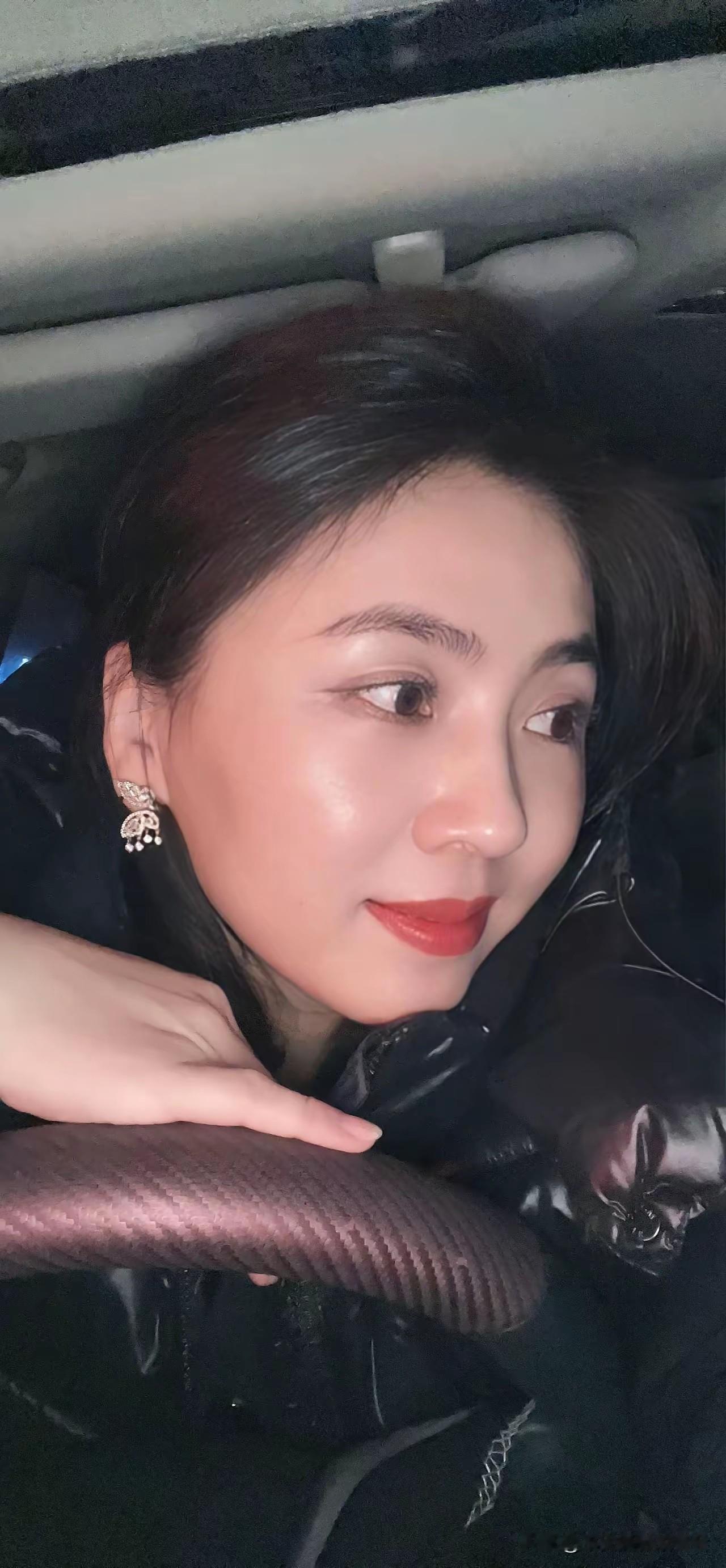 开车开车 女生开车的状态 现实开车技巧 女孩要学会开车 开车现状 女性开车 女生