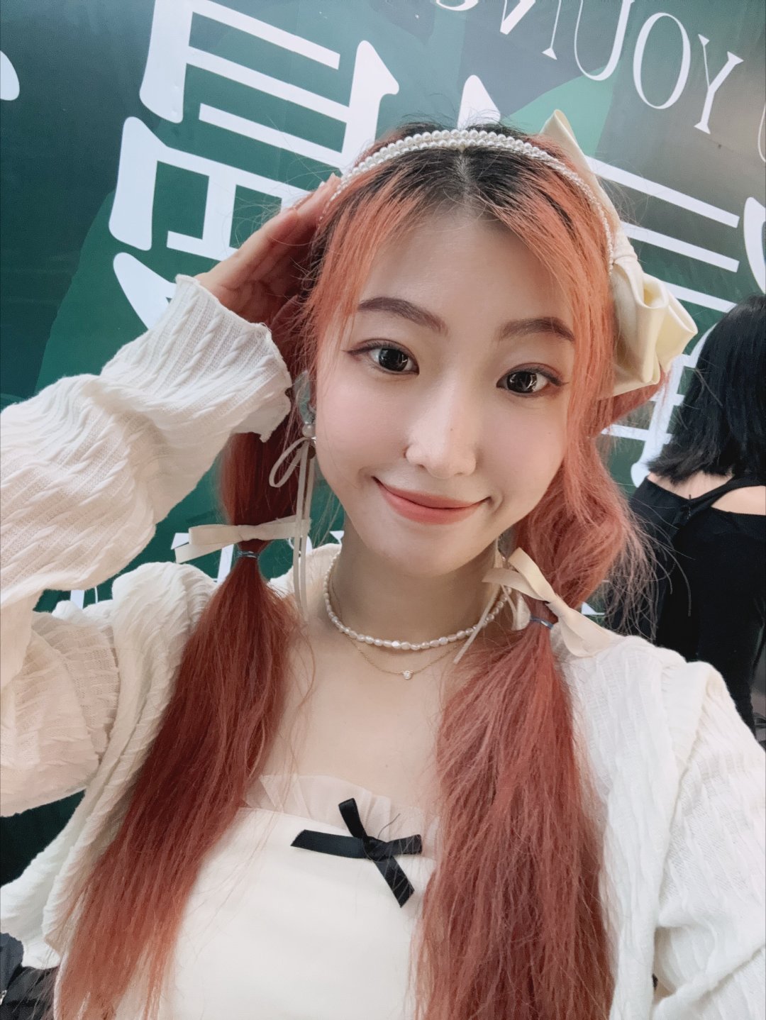 #朱雀橙[超话]#get到了同款发箍！٩( 'ω' )و ​​​