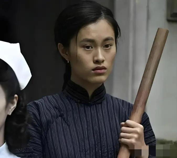 1950年，吴石预感到即将出事。深夜，他把在吴家干了近三十年的保姆林阿香叫进书房
