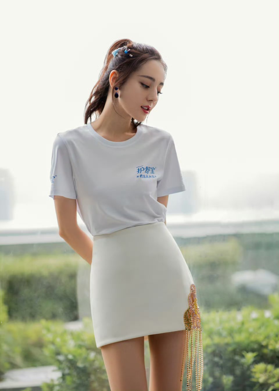 迪丽热巴～～迪丽热巴[超话]迪丽热巴 ​​​