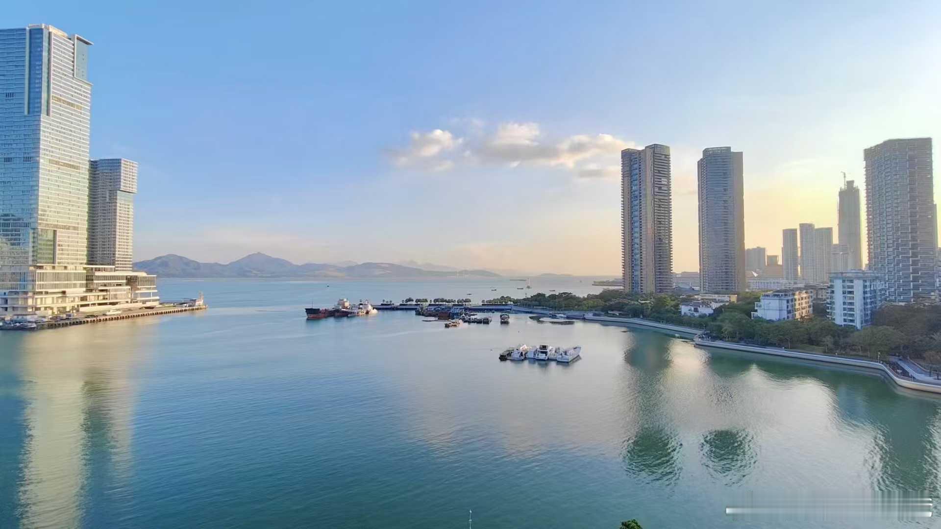 蛇口南海玫瑰花园二期205平，这种老房子的空间感是真的好，这就是一种舒服！ ​​