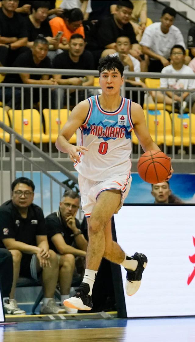 CBA新疆队休赛期最大收获是什么？
 
这个休赛期，新疆男篮低调蓄力、全方位补强