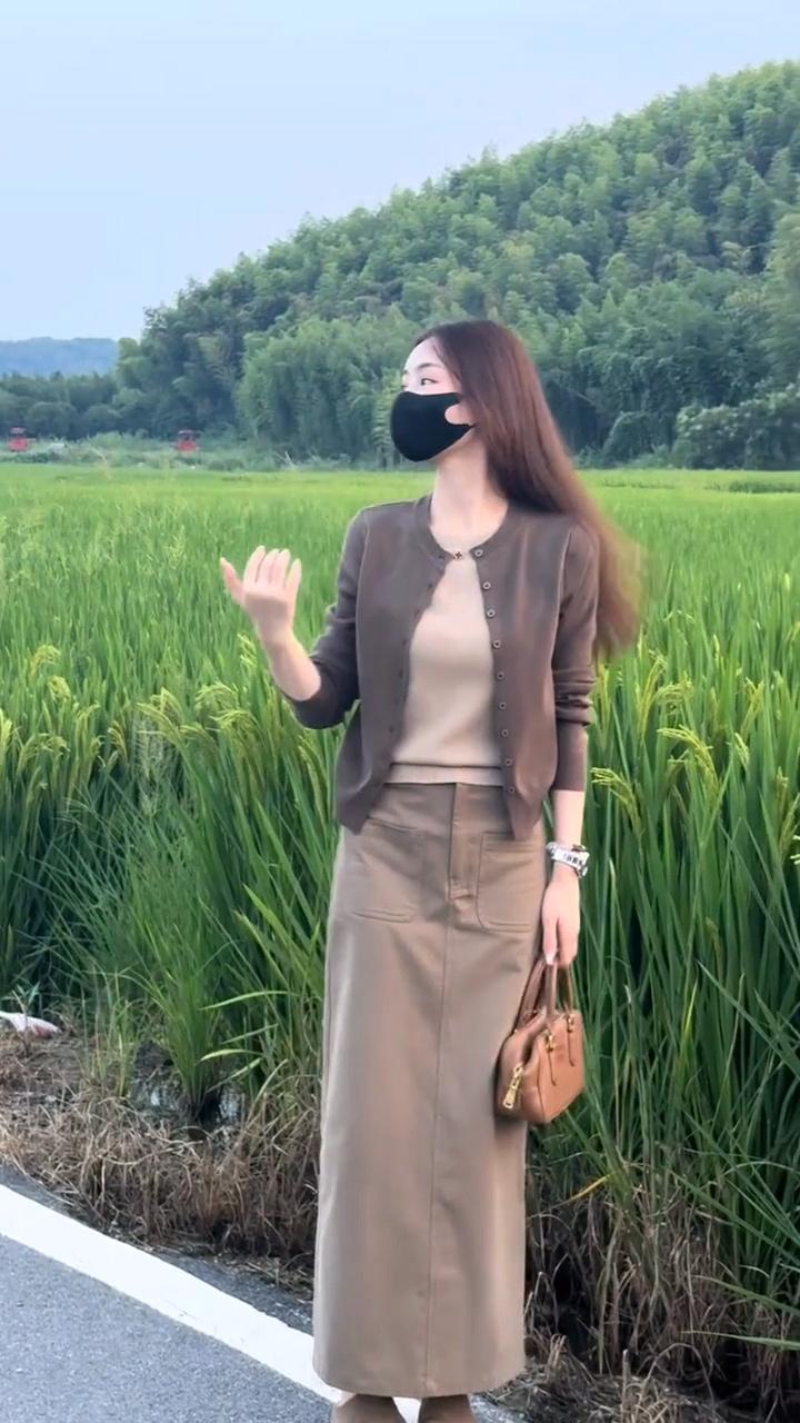 绿野仙踪路，芳草遍地生。