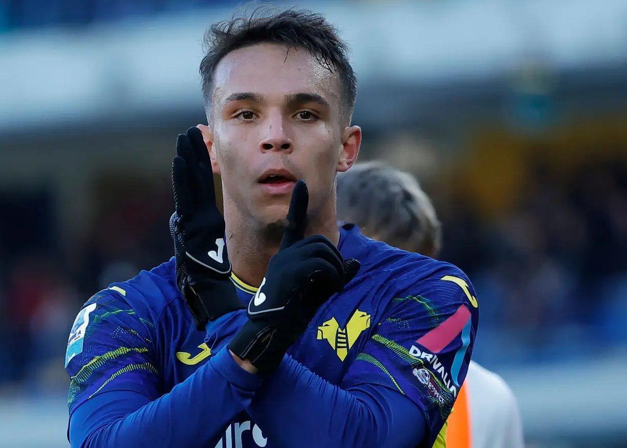 国际米兰国际米兰 关于乔瓦尼与国际米兰的传闻正日益高涨。维罗纳队不愿在一月份失去