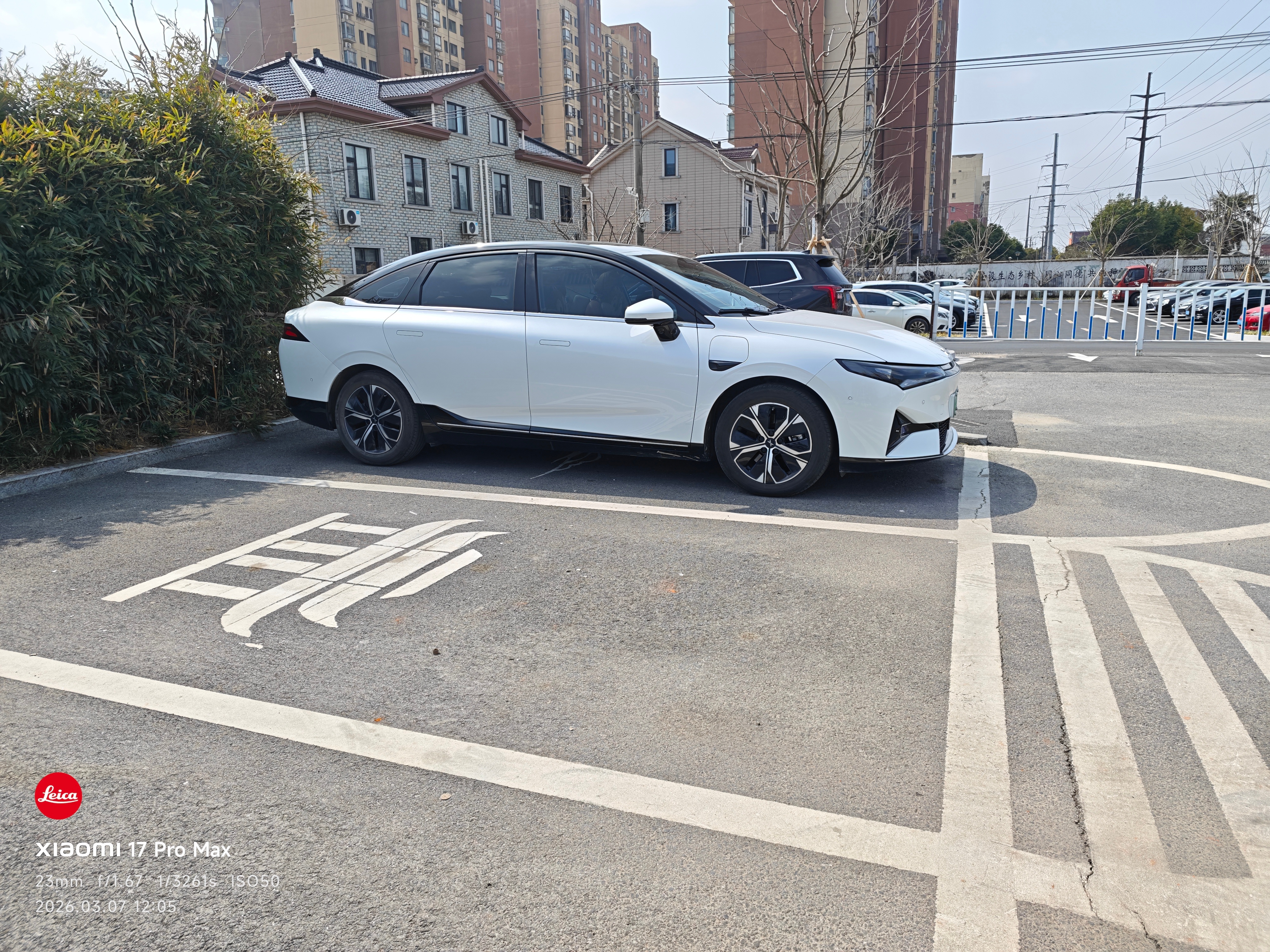 来康康浏河古镇，下次还是得导停车场，不然得掉头绕一圈。桀桀栗栗小鹏p5 太仓·浏