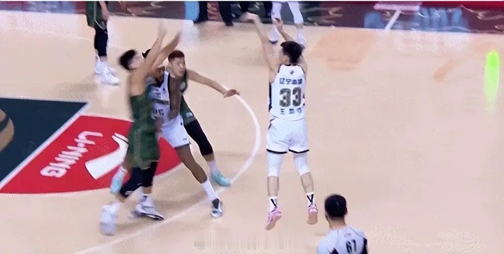 cba 铁成这样也能赢！全场三分仅16中3 辽宁力克同曦 郭昊文空砍23+8辽宁