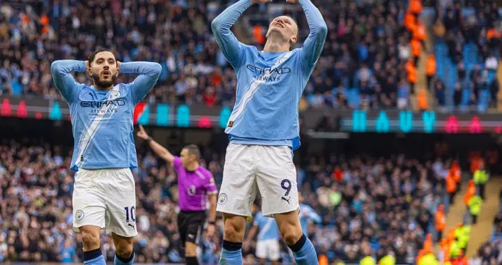 体坛午爆｜切尔西三球完胜十人巴萨，U16国足今晚迎战文莱队