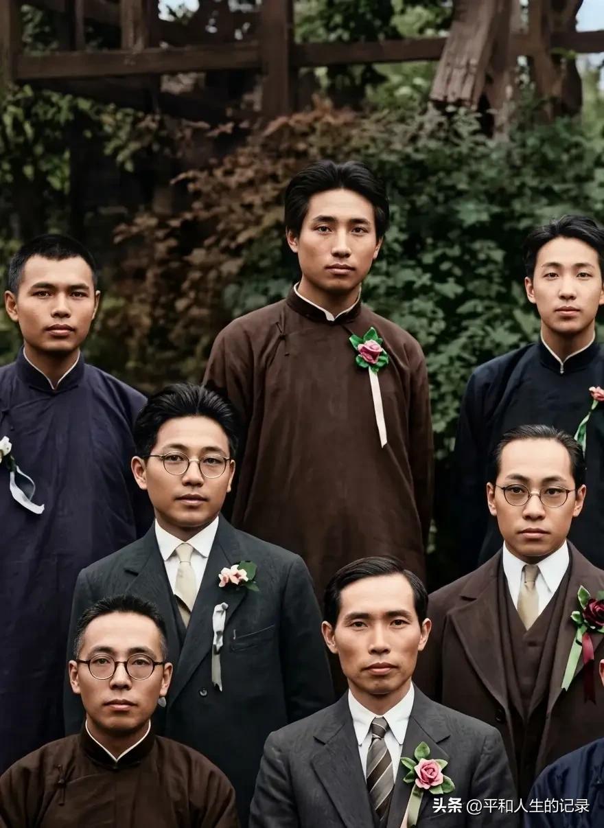 高清复原修复毛主席年轻时的合影。
