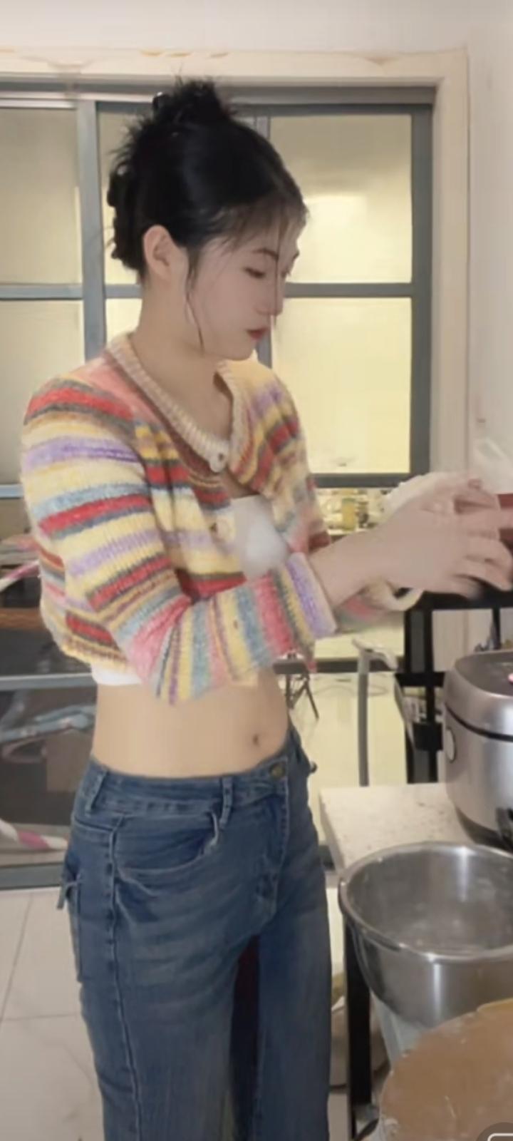 今年春天最想实现的心愿不一定要说出口，却会在某个不经意的瞬间，轻轻想起你：天冷了