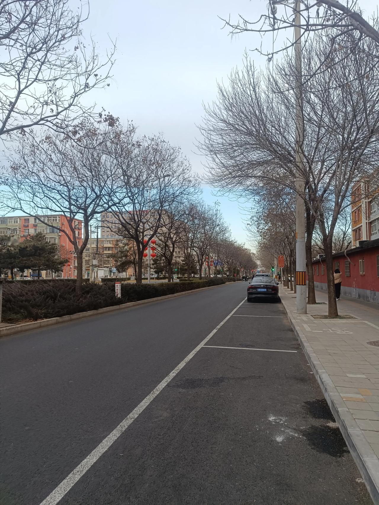 昨天刚立完春，气温有点回升，今天就变天，这么冷，还有风，这是什么情况呢？过年的时