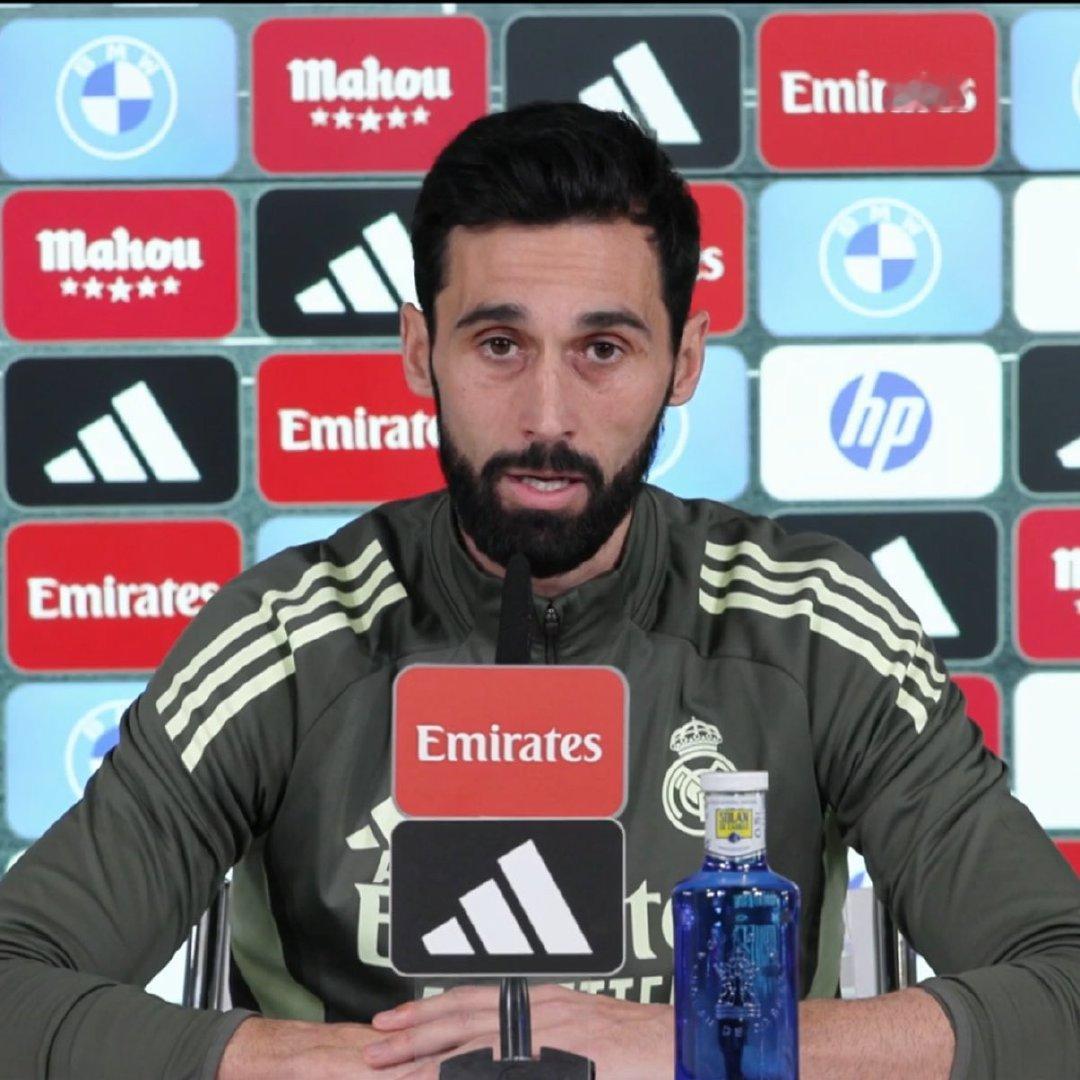 阿韦洛亚：“对于在附加赛中再次面对本菲卡，我的想法是？我们现在考虑对阵巴列卡诺的