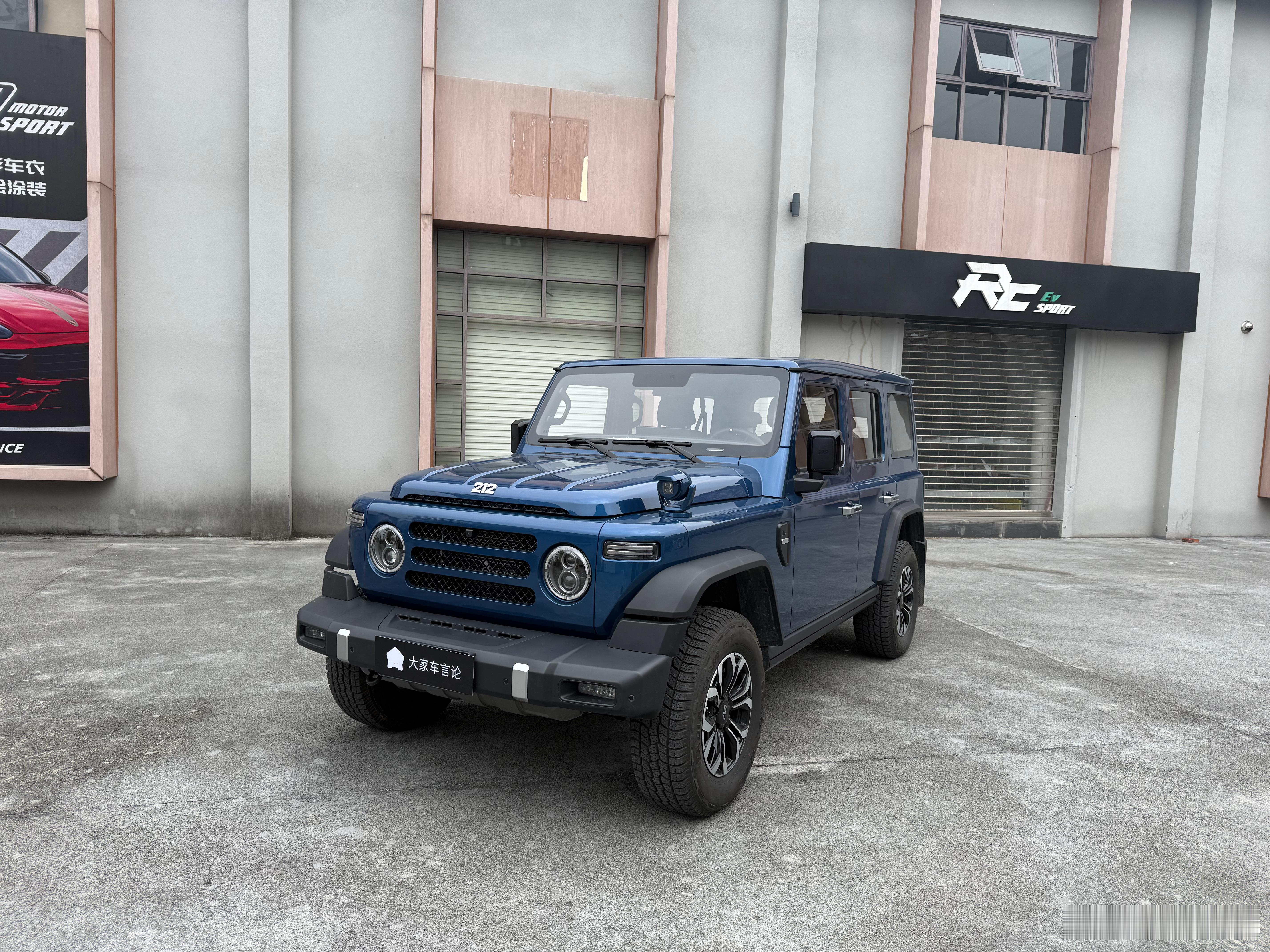 柴油版的212，这个真的知识盲区，竟然开起来动力还挺精神的！ ​​​