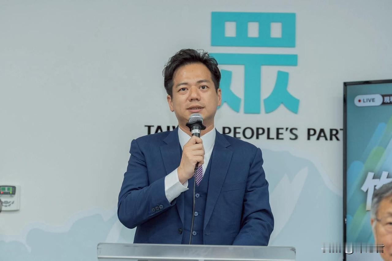 【竹北邱臣远．正式出发！】
今（20）日，台湾民众党正式征召邱臣远参选竹北市长。