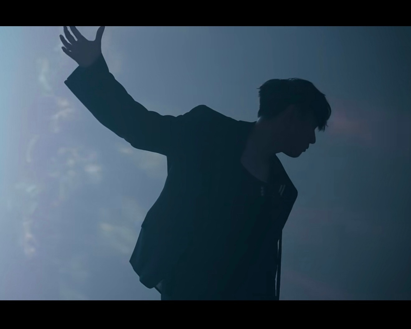 𝙏𝙝𝙚 𝙏𝙞𝙢𝙚𝙠𝙚𝙚𝙥𝙚𝙧. 这一幕有点梦回了📽️