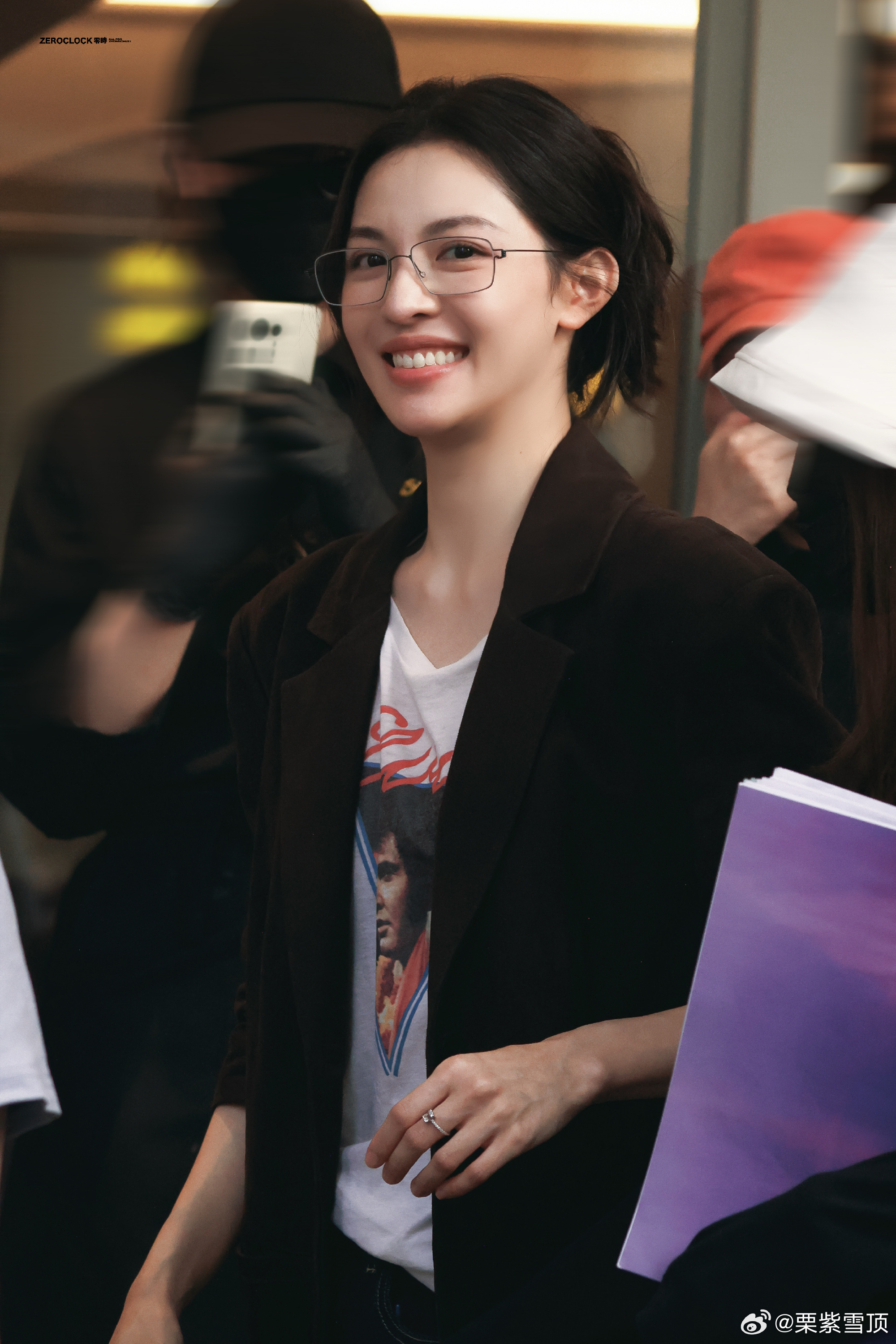 钟楚曦听到身材很曼妙的反应 钟姐听到粉丝说自己身材很曼妙的反应也太可爱了路人视角