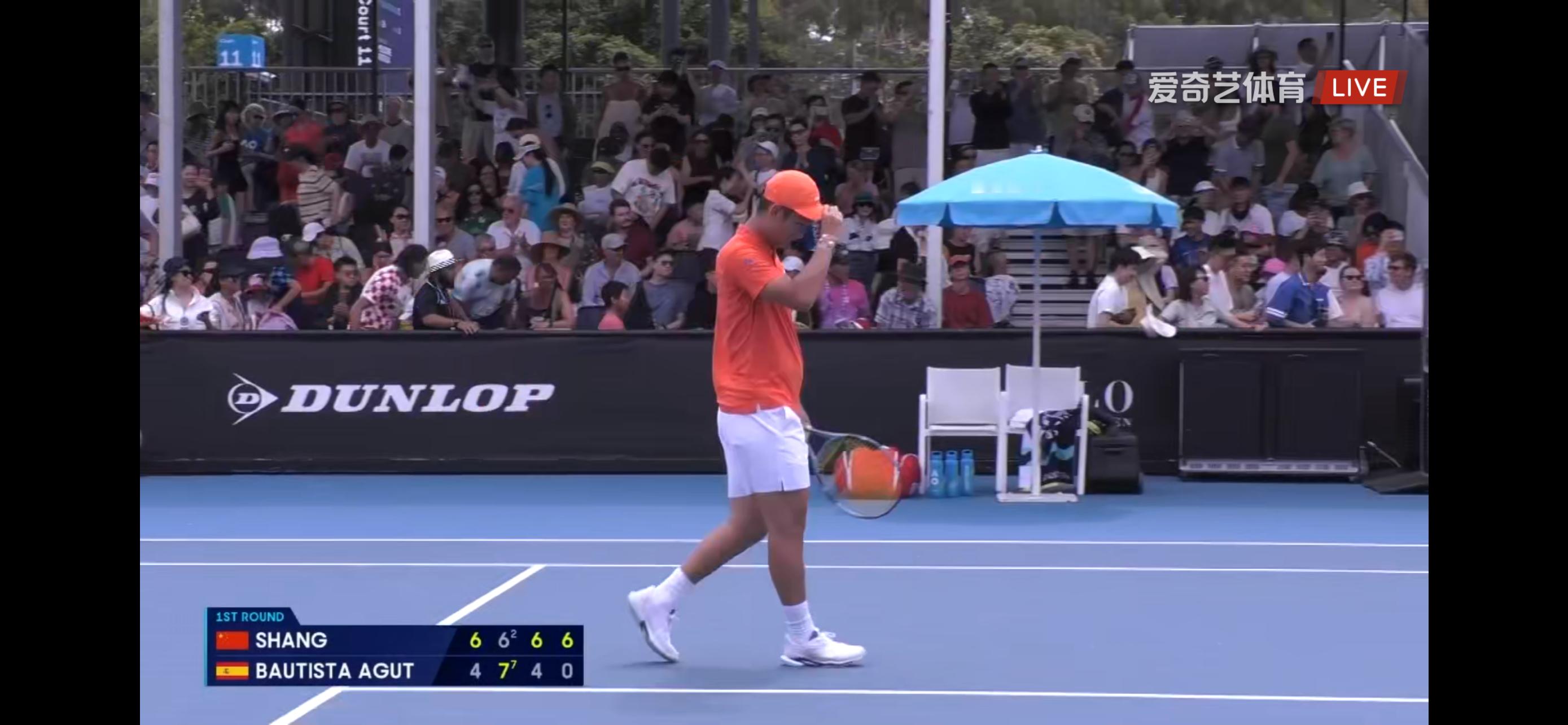 小商以3-1击败西班牙老将阿古特，收获澳网2026 开门红！第四盘简直怎么打怎么