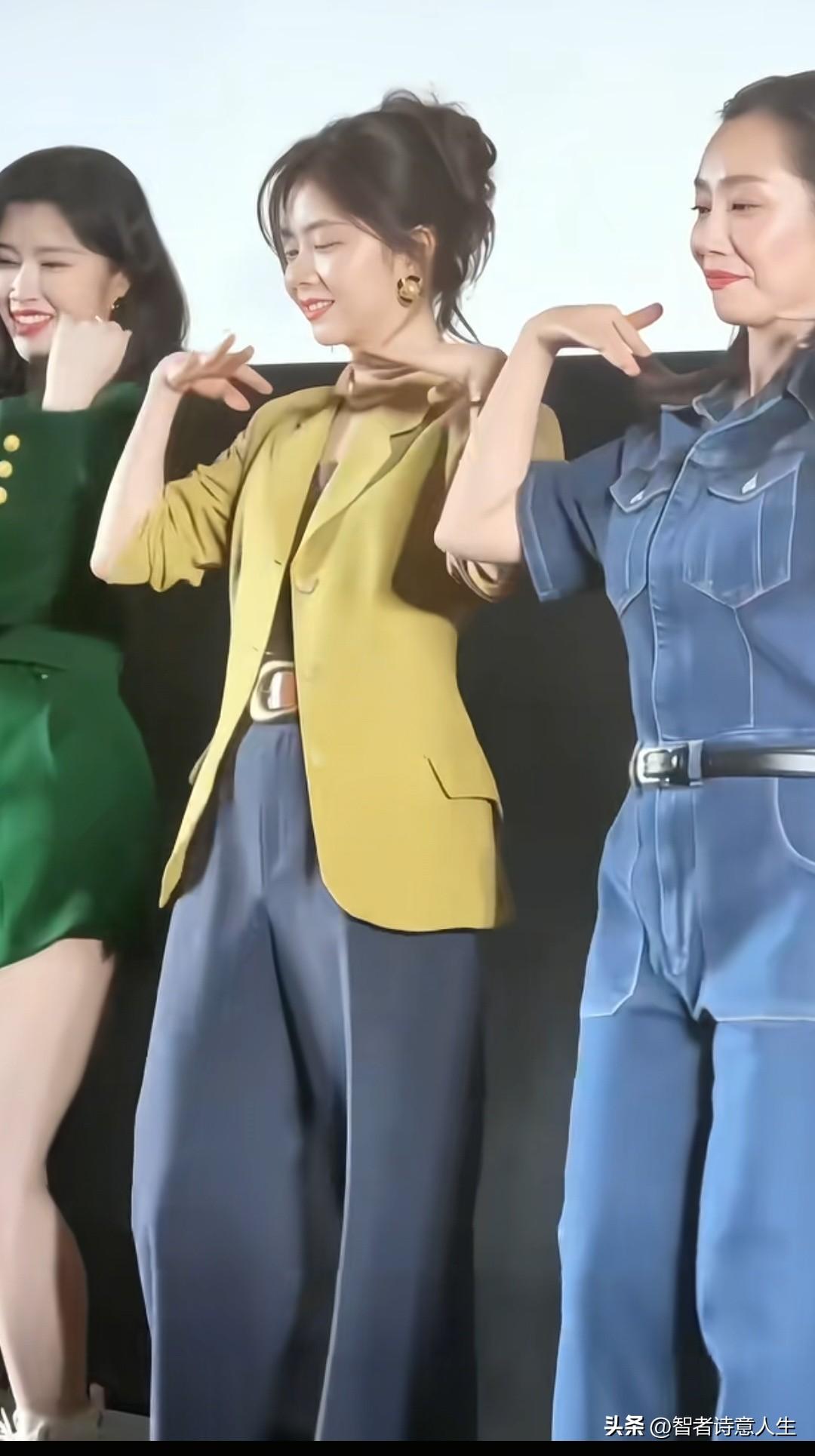 时尚穿搭指南：绿色、黄色、蓝色三色搭配，好美好有气质明媚黄色穿搭 明星 [赞][