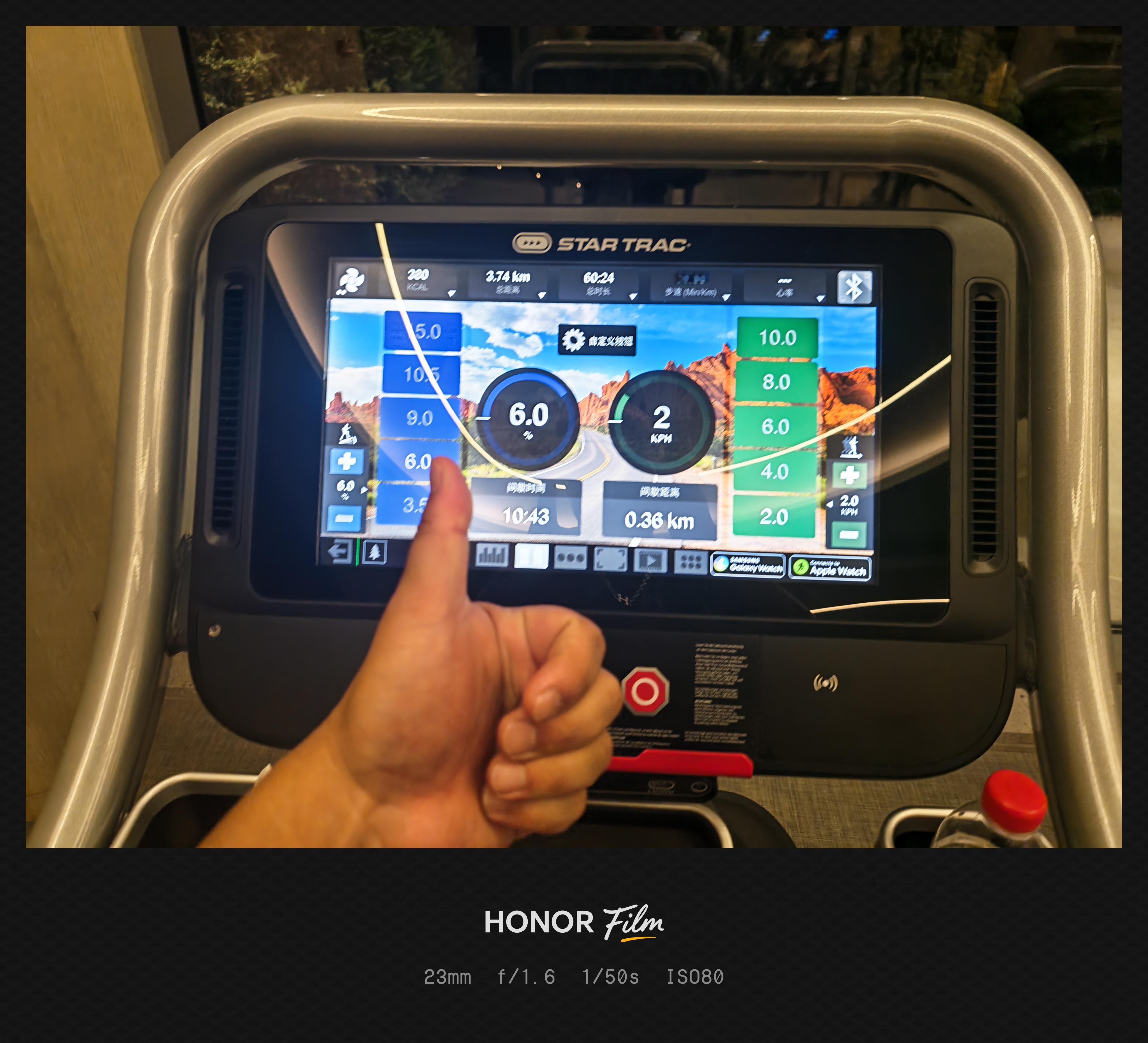 出差运动也不能落下，出汗一个小时，今日不欠。[害羞]  ​​​