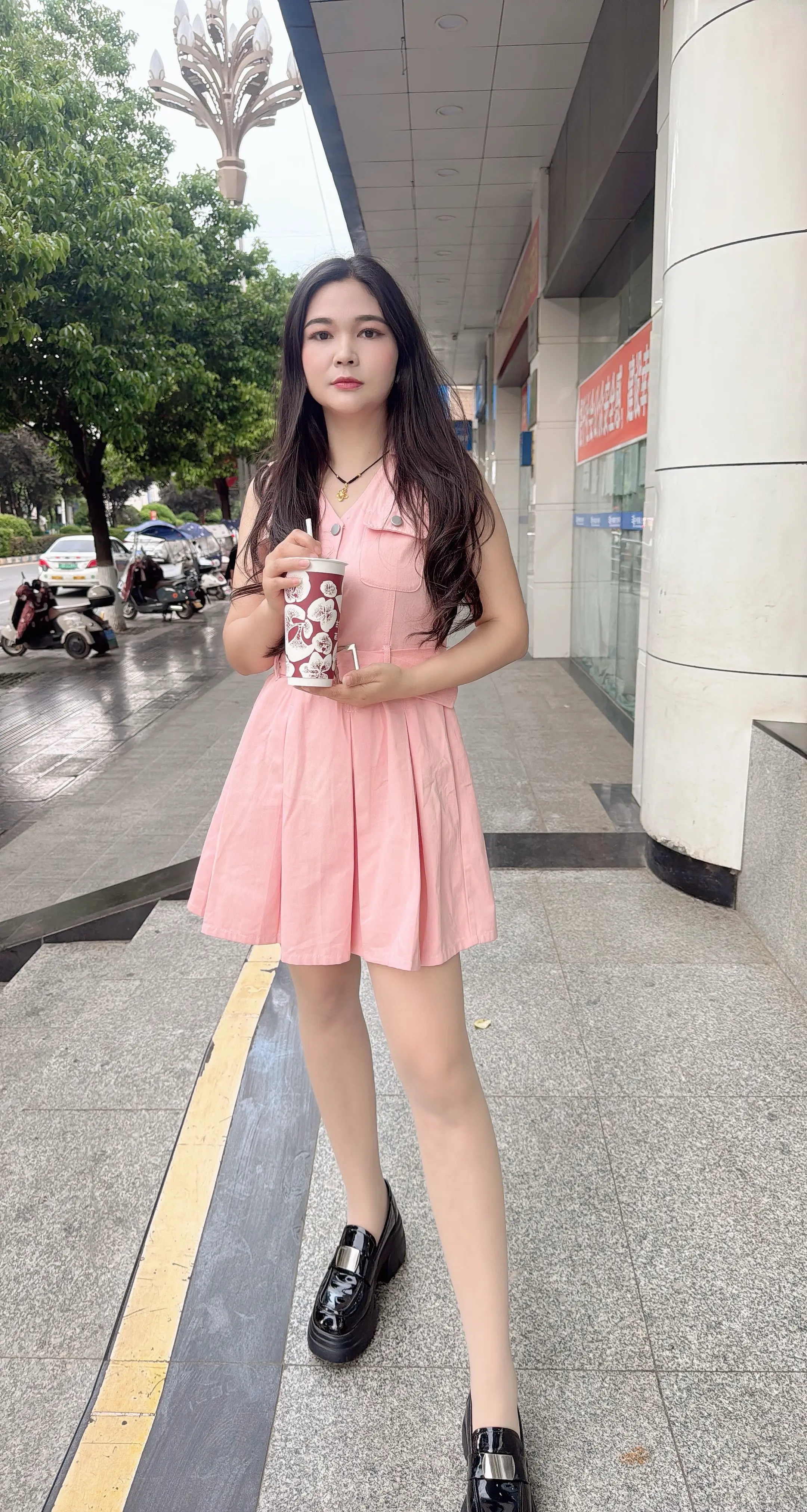 奶茶一杯快乐加倍