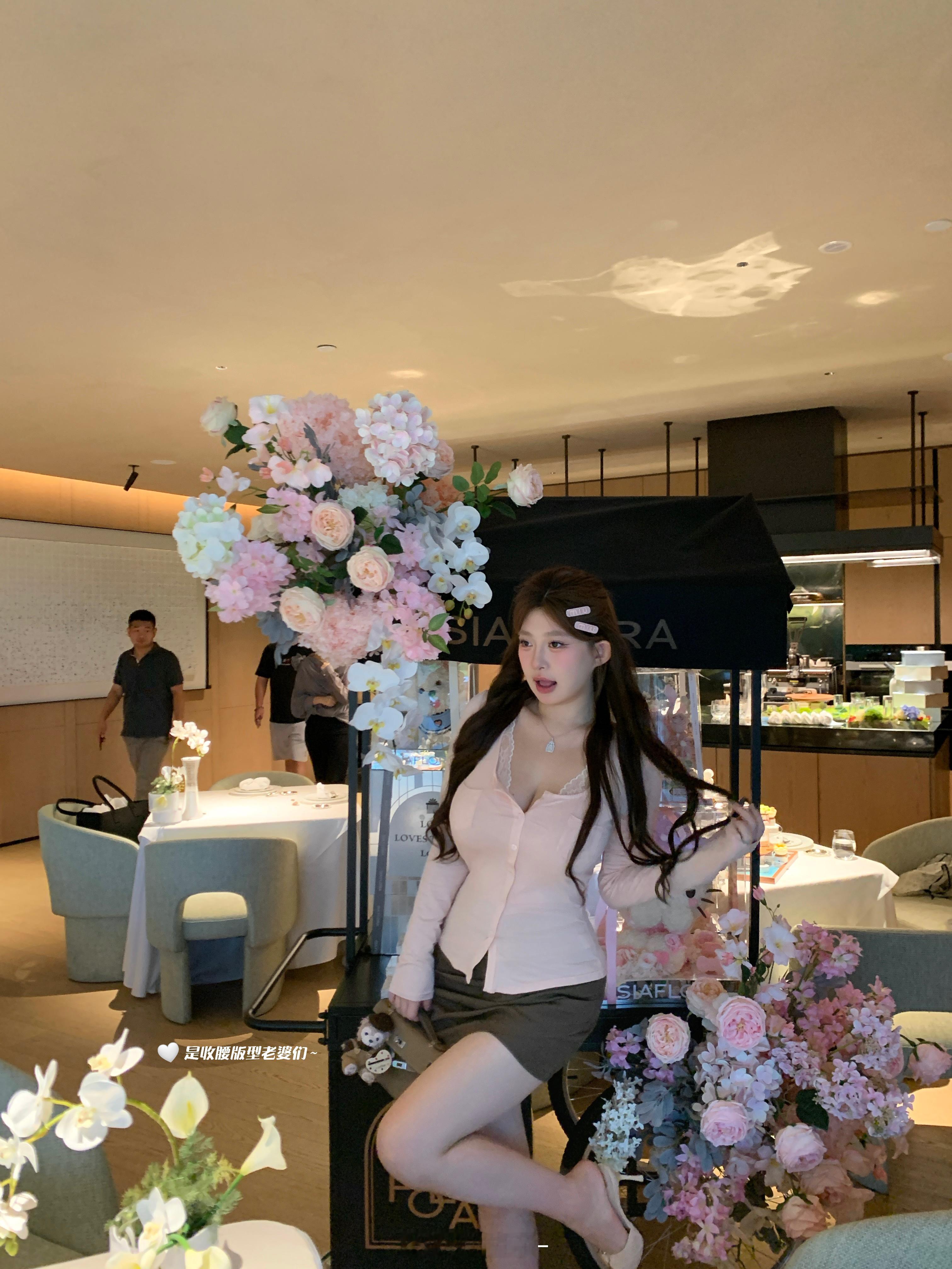 RosyVibe💖韩女养成系“桃之腰腰”Tee[憧憬]水蜜桃牛奶色的纯欲风小上