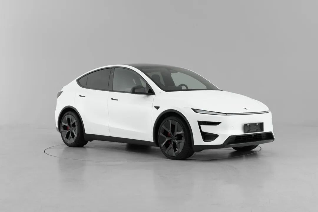 全新外观样式!Model Y高性能版申报图 