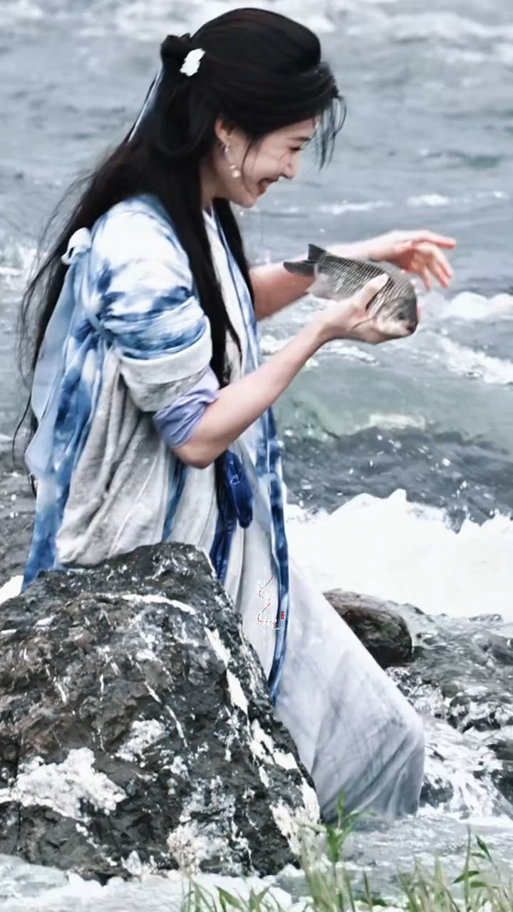 卢昱晓 x 何不同舟渡丨好鲜活好明媚的南衣宝宝🥰 