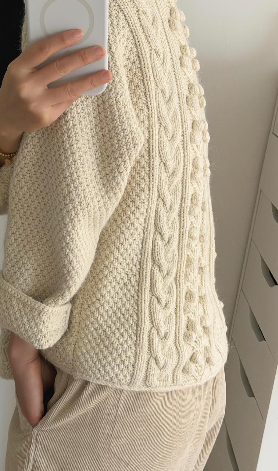 荼靡毛衣，真有那么神？
一针一线，全靠手感。
我就是被它迷住了，改了又改。
这衣