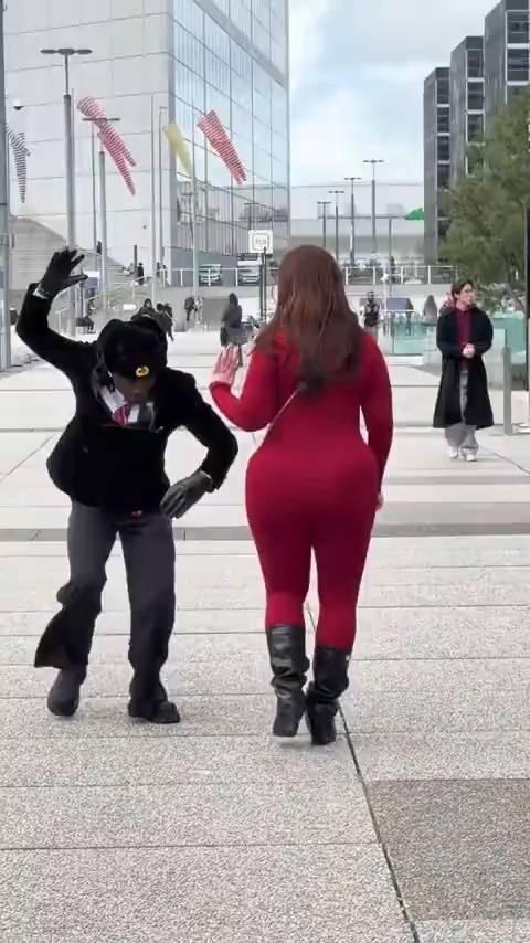 哈哈哈哈哈哈。