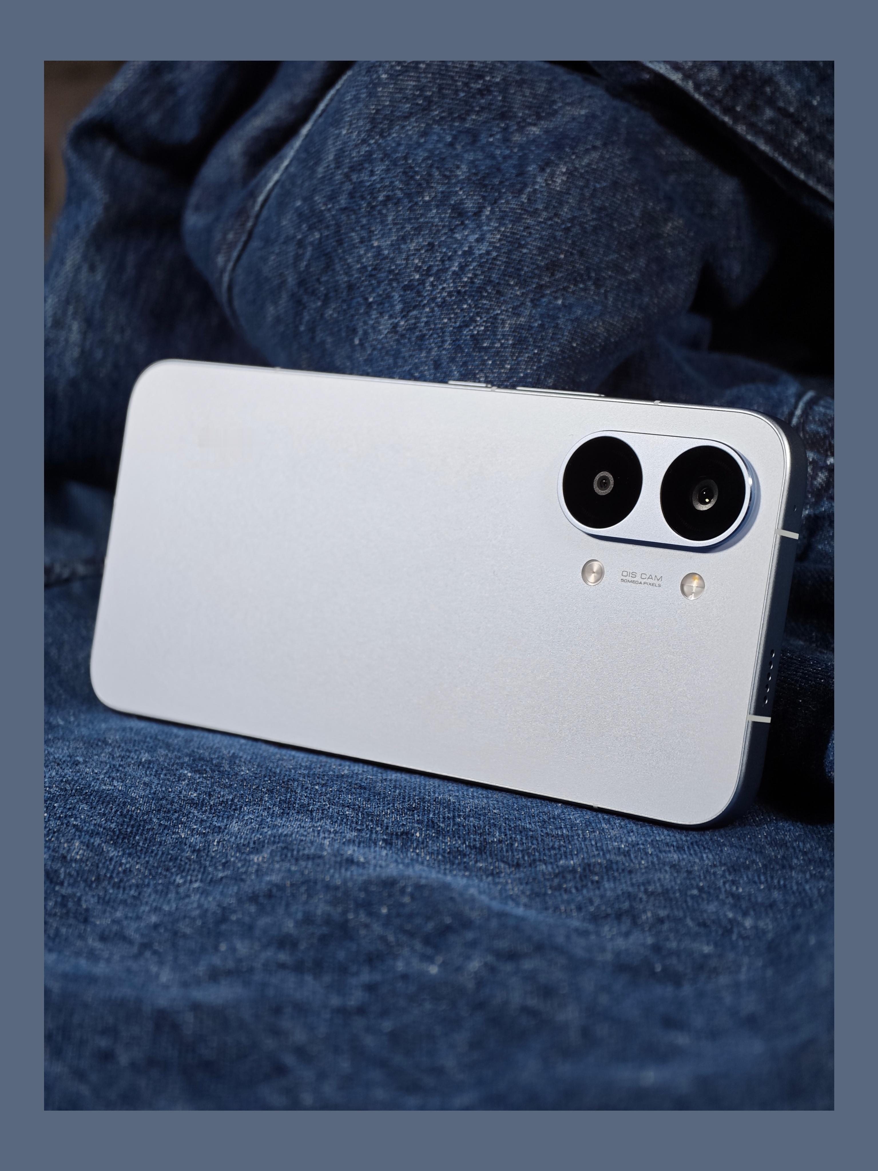 Turbo 5 Max这个竖向排列的极简Deco是真的用心了，现在很多所谓的性能