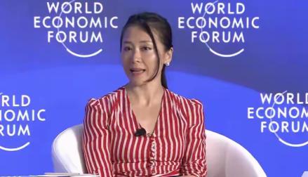 金刻羽给特朗普出了个主意：想锁死中国，就别搞什么100%关税了。反过来，零关税让
