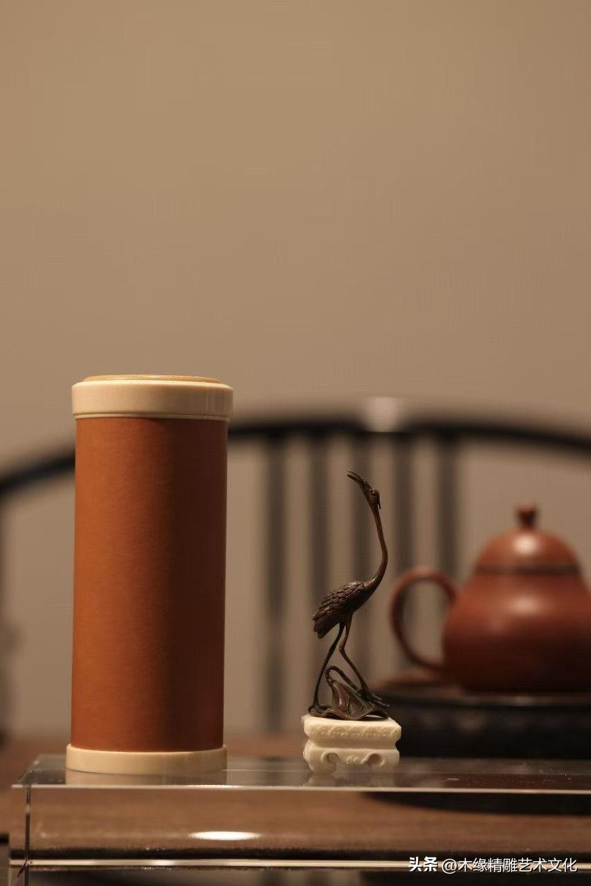 茶香最好的归处，不在杯中，而在等待被唤醒的时光里。

这件猛犸×葫芦茶仓，以简净