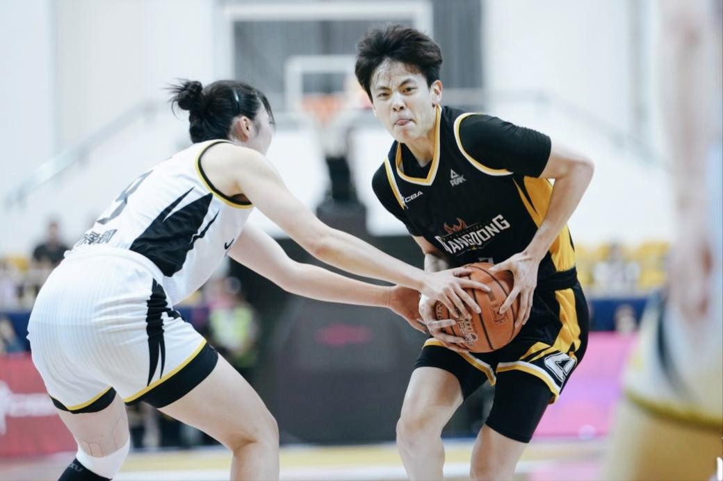 一冷到底？
江苏女篮如果再胜，
广东女篮便卫冕失败。 

今晚 19:30！WC