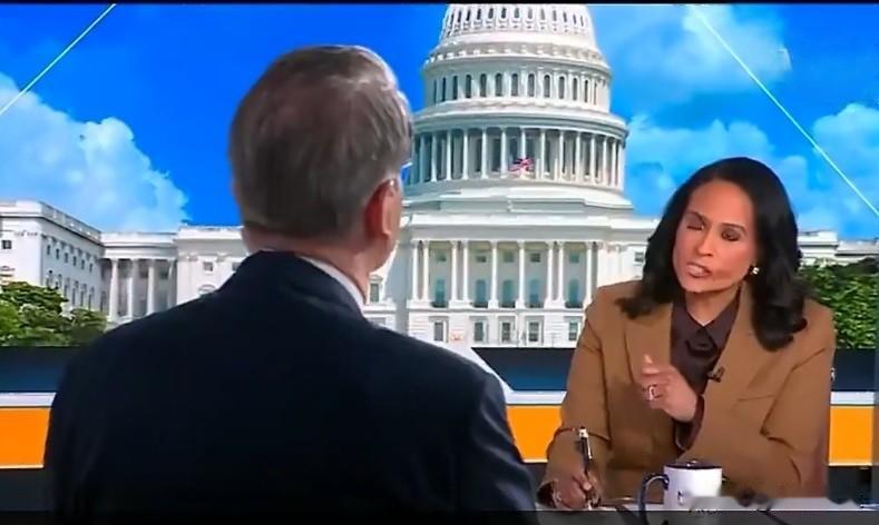 主持人:“是什么国家紧急状态，能证明这一系列关税的合理性？”

贝森特:“国家紧