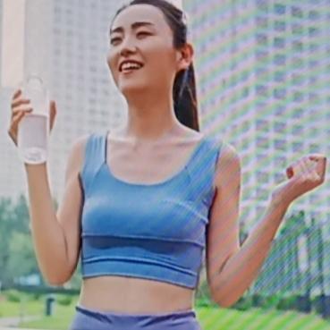 想瘦不用愁，提高代谢就对了！这十个方法超实用。
饮食上，多吃高纤维食物，像西兰花