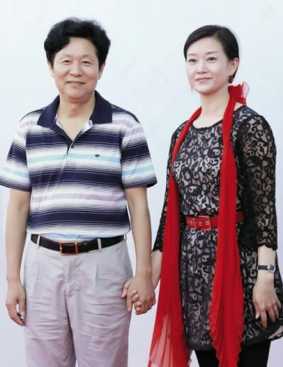 2005年9月，歌唱家宋祖英的儿子平安降生了。这个消息在圈里圈外引起了不少议论，