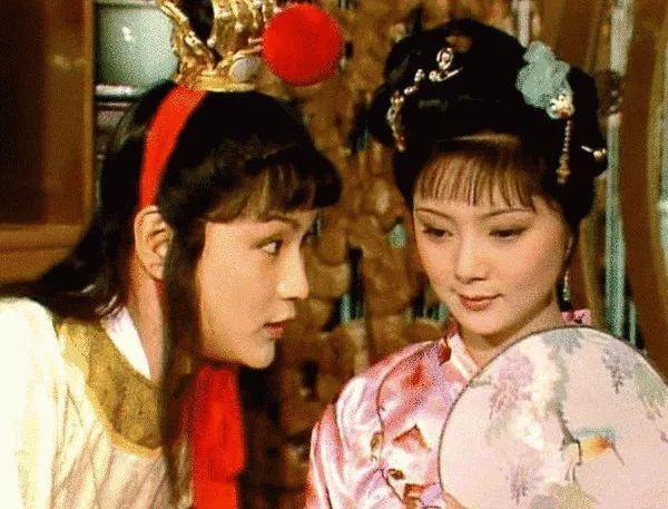 红楼一梦（随笔）
红楼一梦千古恨，
双玉爱情似海深。
有缘无分难成眷，
棒打鸳鸯