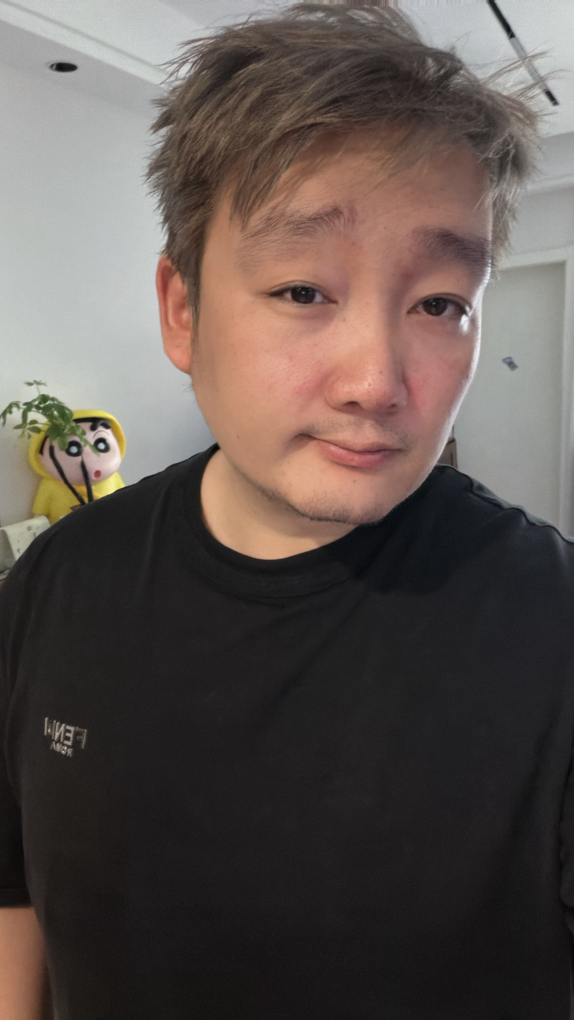 早，简单一口出门健身房训练，今天国际练胸日 Come on  自由是懂得持续的自