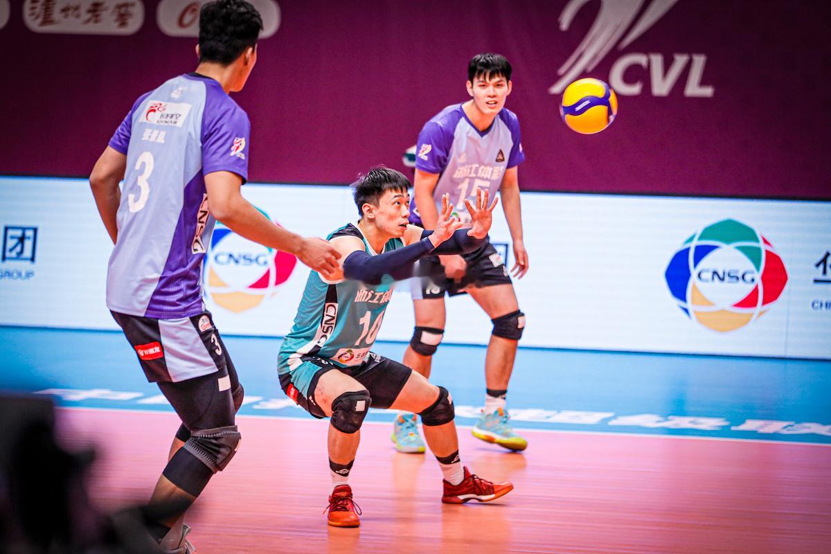 浙江男排队长、自由人杨一鸣宣布退役。 