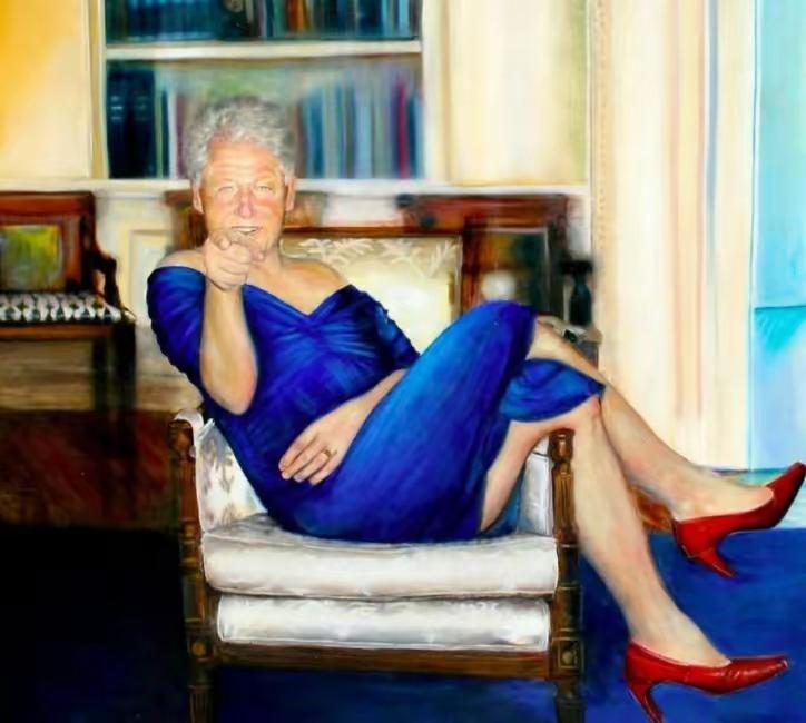 克林顿这照片，是真还是假？
第一感觉，这应该是恶搞吧！
第二感觉，这一套与他还真