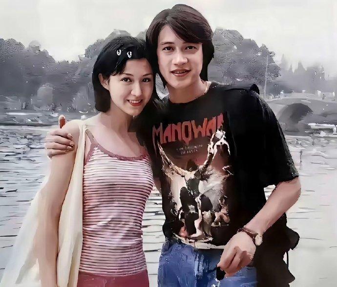 见到鲍蕾年轻时候的样子，终于理解了陆毅为什么对她一见钟情了 