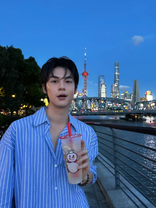 被东方明珠锁定📌