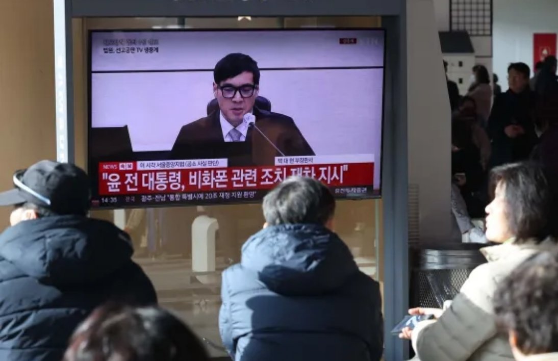 尹锡悦被判5年有期徒刑韩国法院判处尹锡悦5年有期徒刑据韩国多家媒体报道，韩国前总