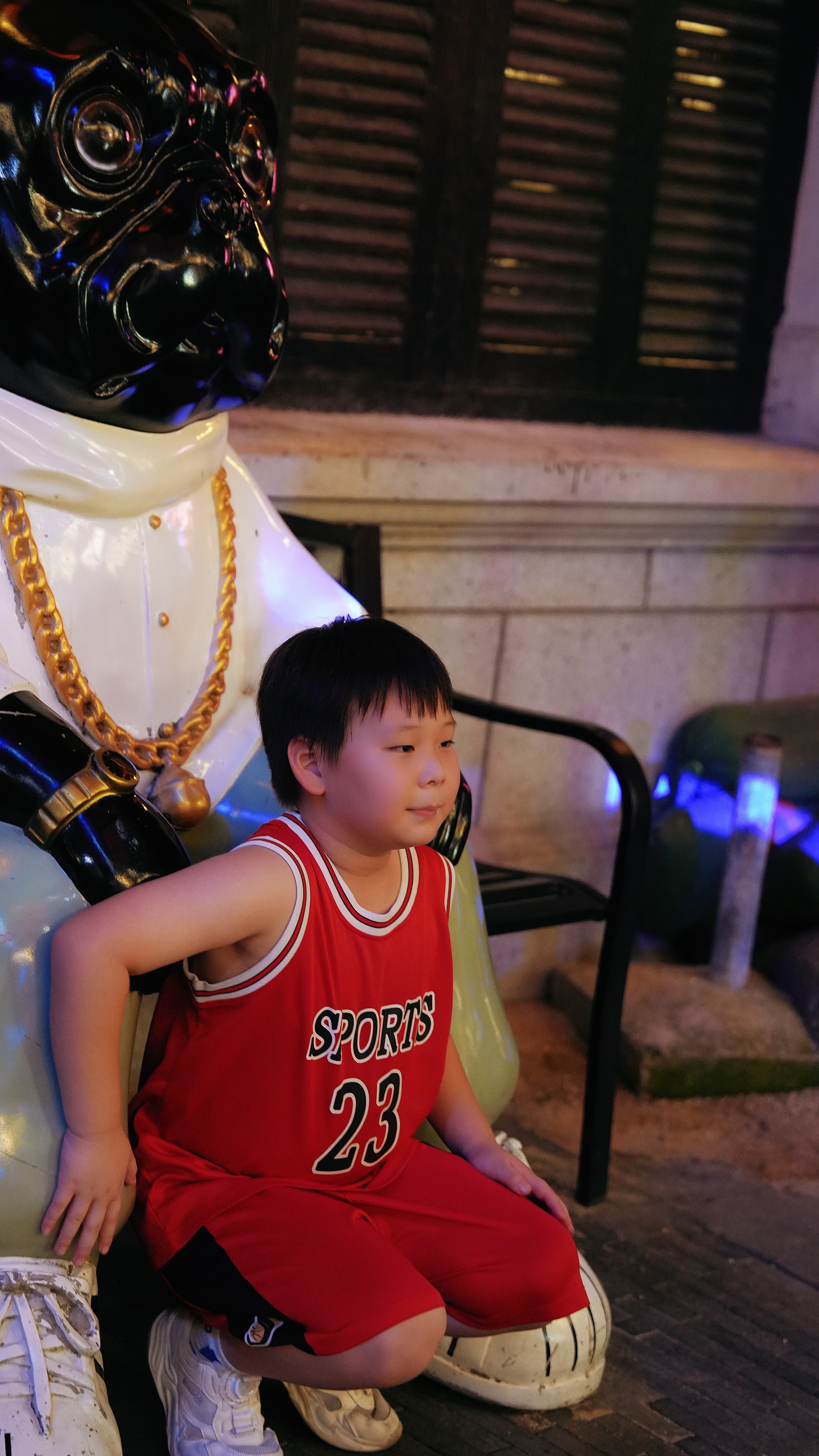 酒店健身房搞完5km，洗漱一下来老外滩，小酌一下，这个精酿真的很绝，我喜欢，不算