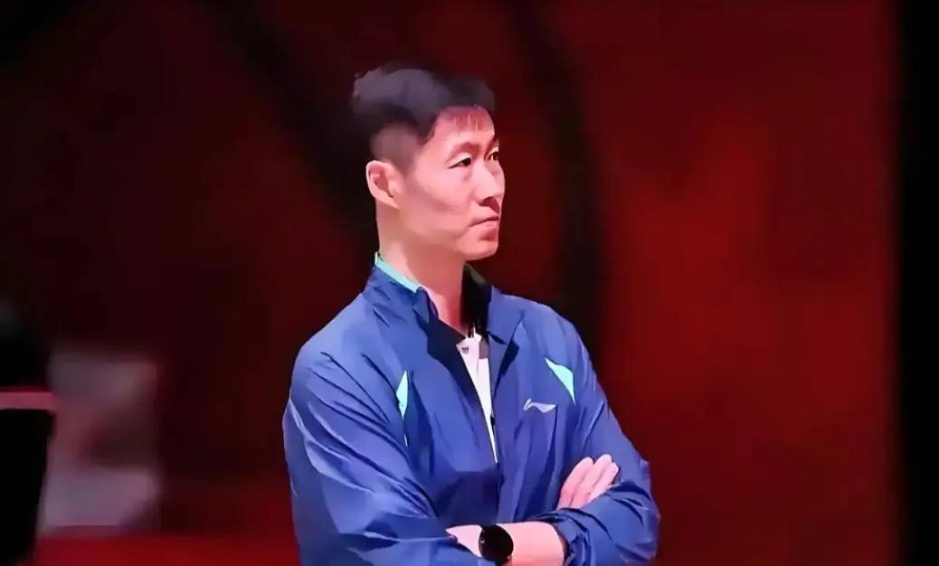 身家300亿，她偏要自己挣奖牌。 父亲企业年产值200亿，母亲公司市值83亿，家