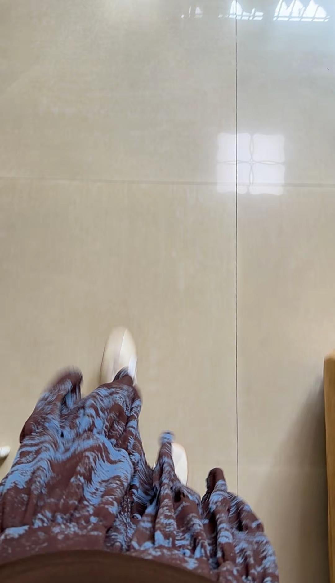 爱你老己普通的下午，43+的王女士，没什么特别的事，也不知道约谁，于是穿上自己喜