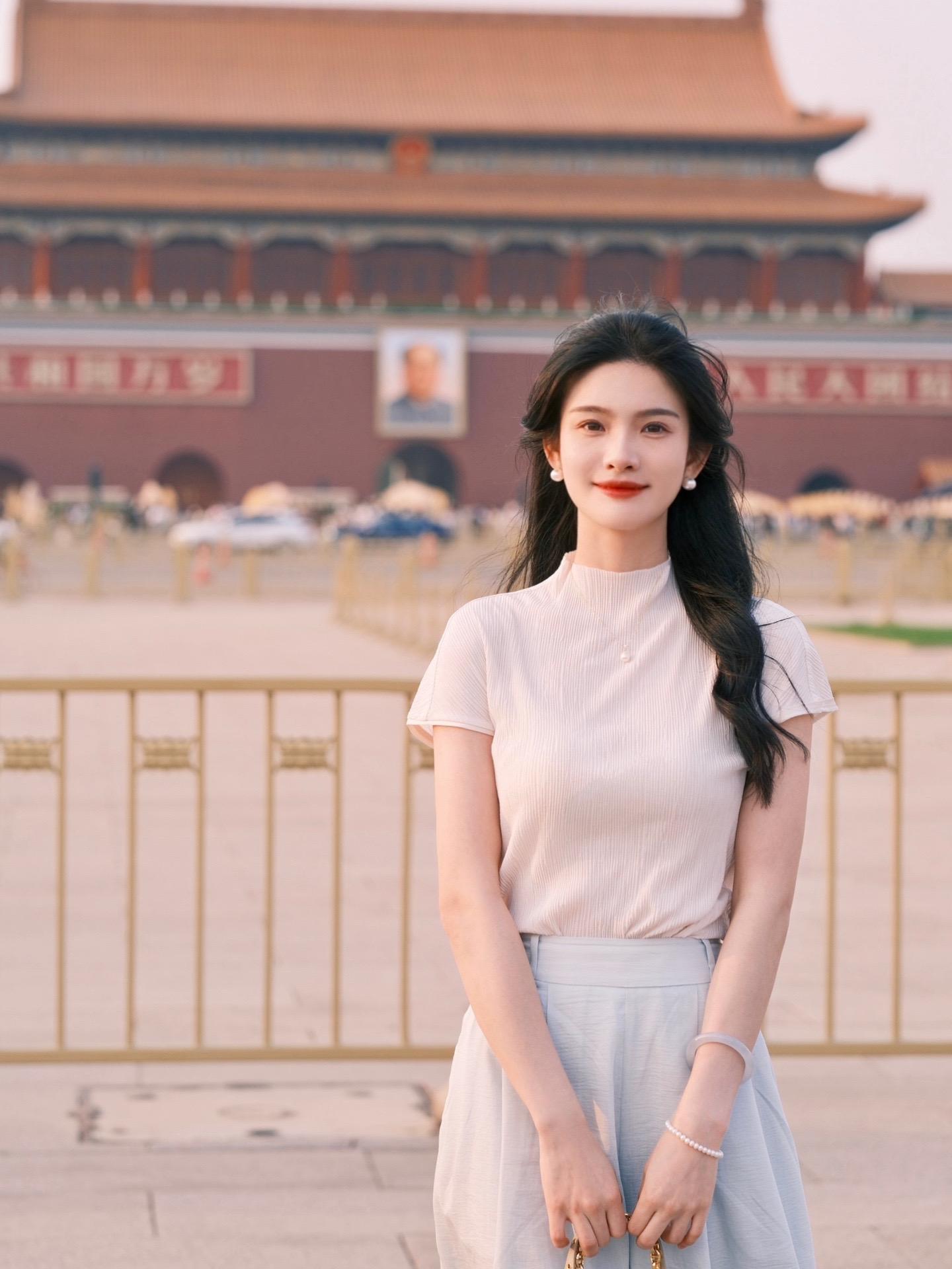 我这一生来的正好。恰逢你盛世模样