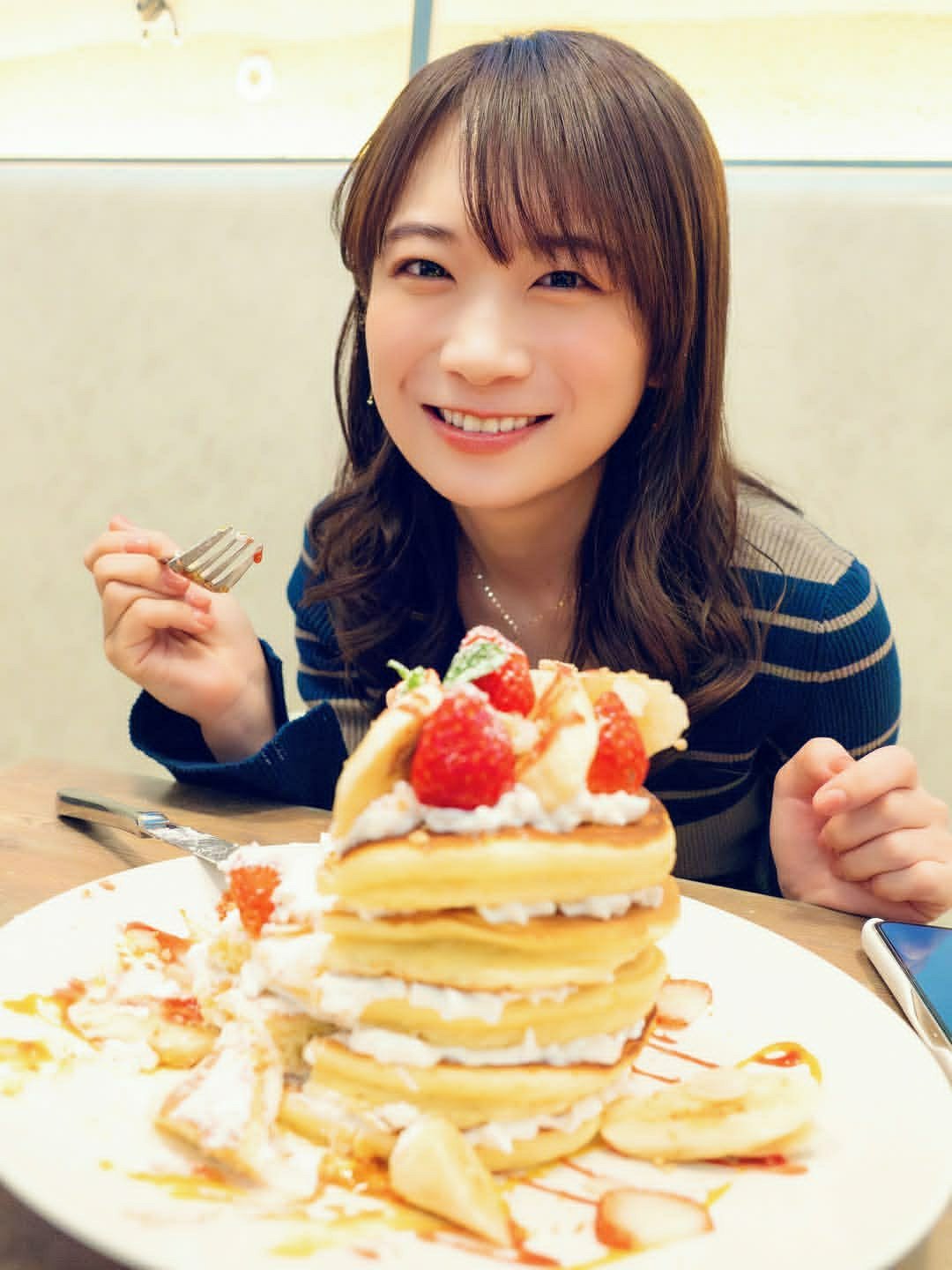 日娱新闻秋元真夏 日剧《不生孩子的女人就不行吗？DINKs的十月怀胎》ins秋元