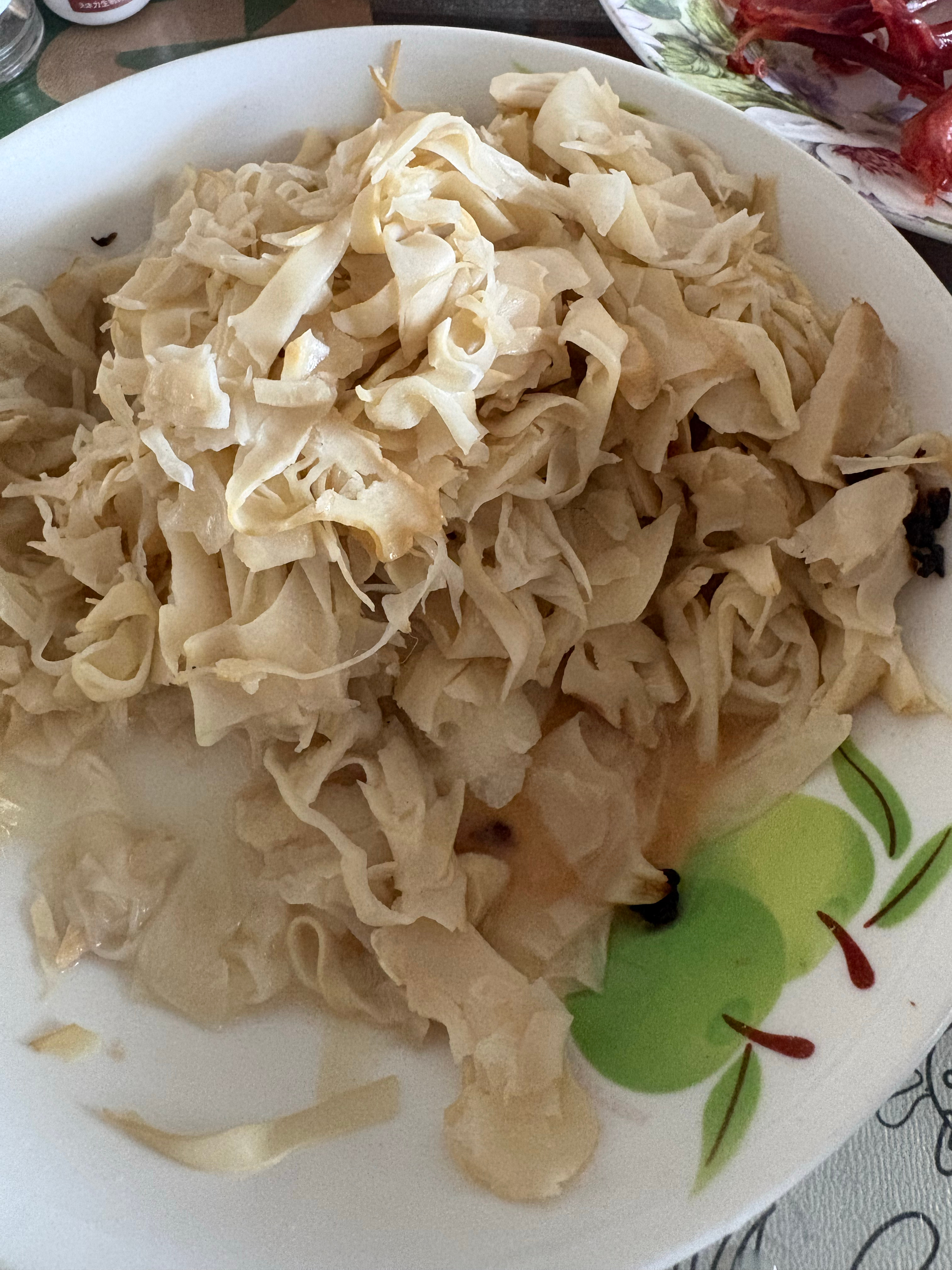 浙江的笋，金华的猪，天下最好吃。 